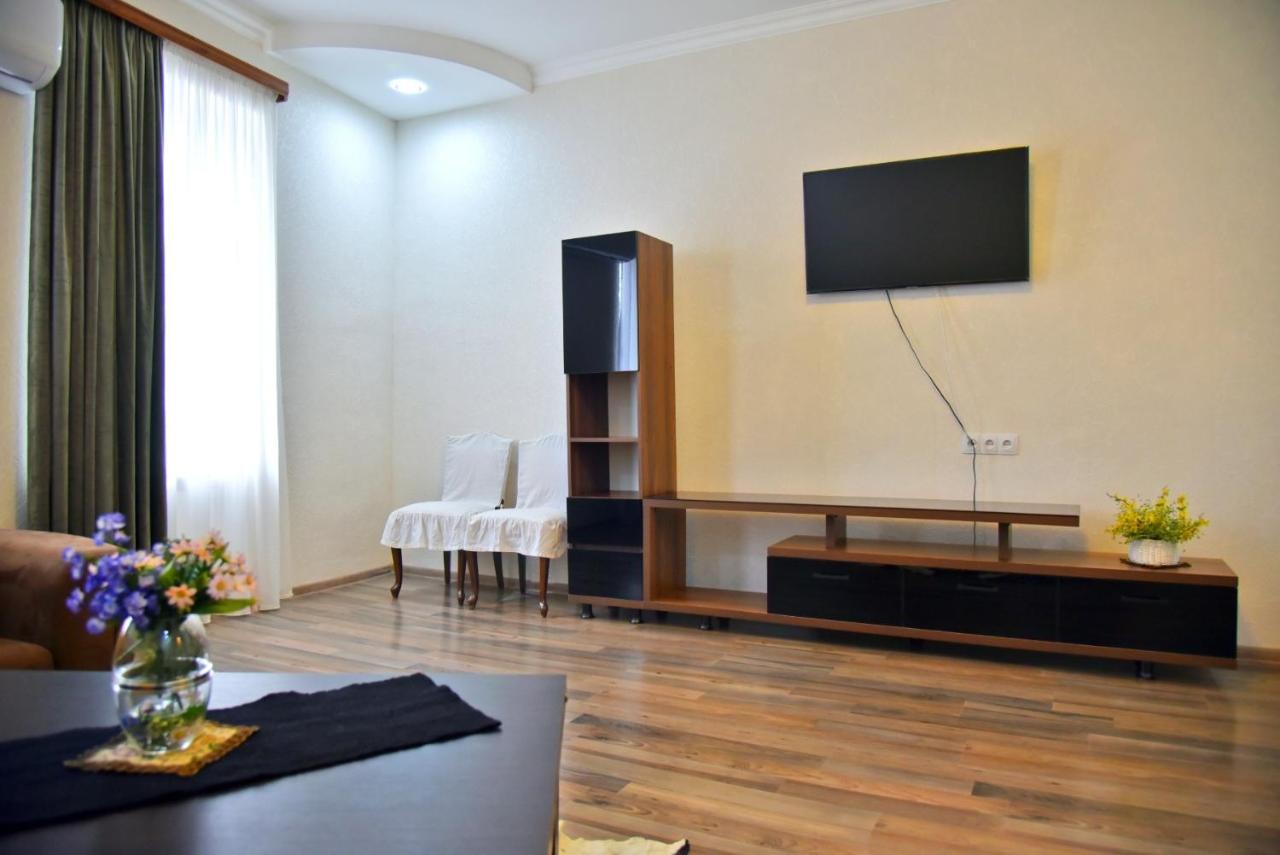 Robo Apartment Tbilisi Exterior foto