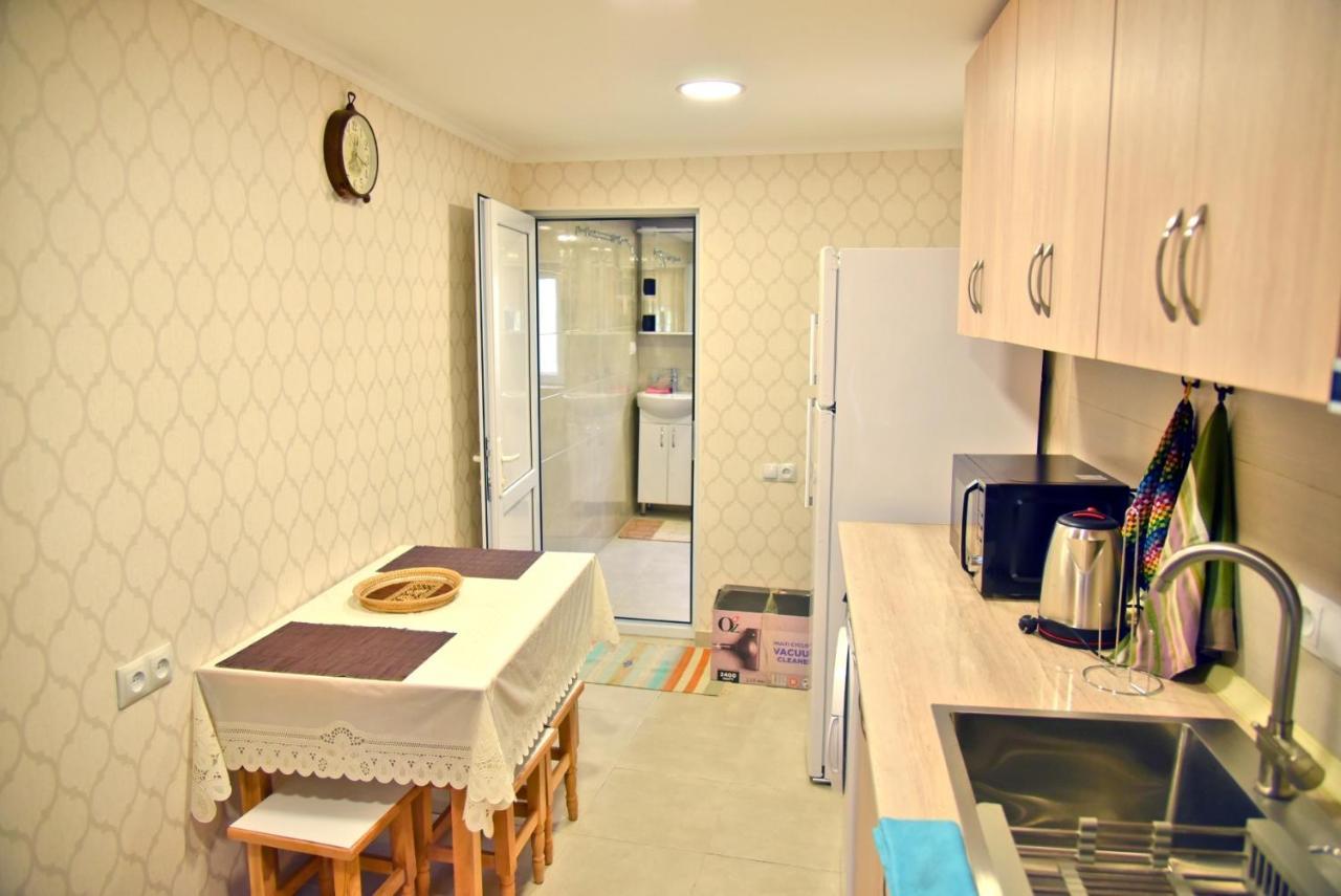 Robo Apartment Tbilisi Exterior foto